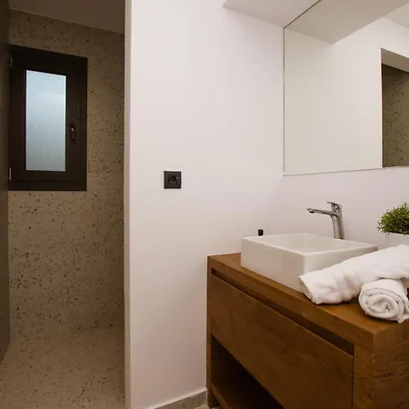 Drallos Luxury House