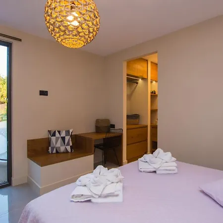 Ferienhaus Drallos Luxury House *